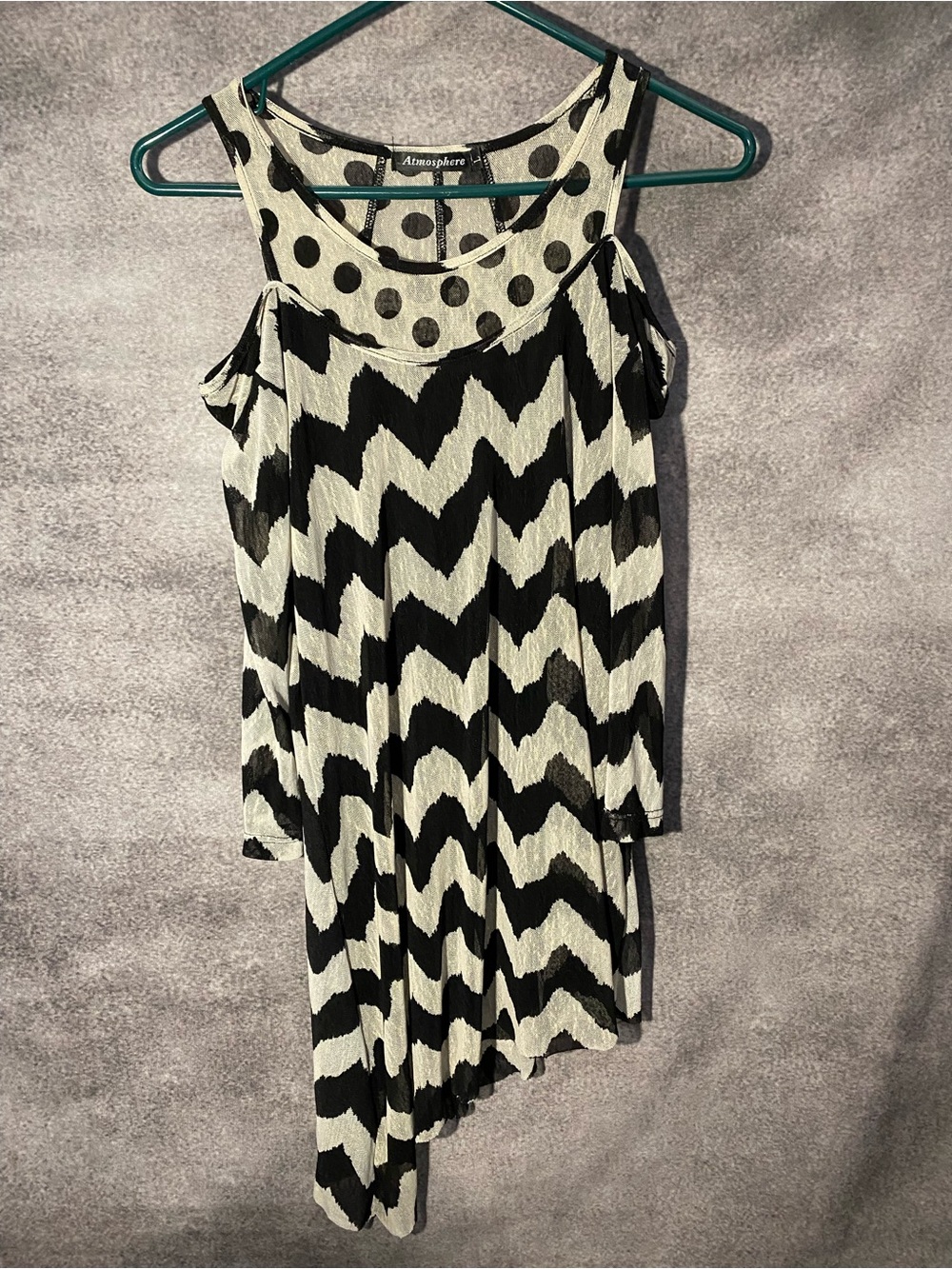 Atmosphere Womens Large Black White Chevron Polka Dot Cold Shoulder Tunic Top L